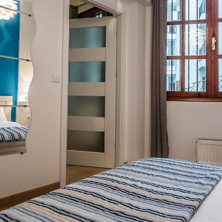 Ferienwohnung Blue Geranium With Private Backyard Thessaloniki Exterior foto
